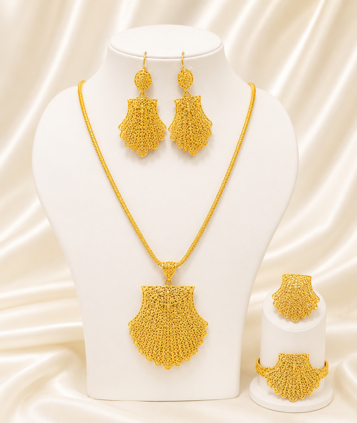 Necklace 0374