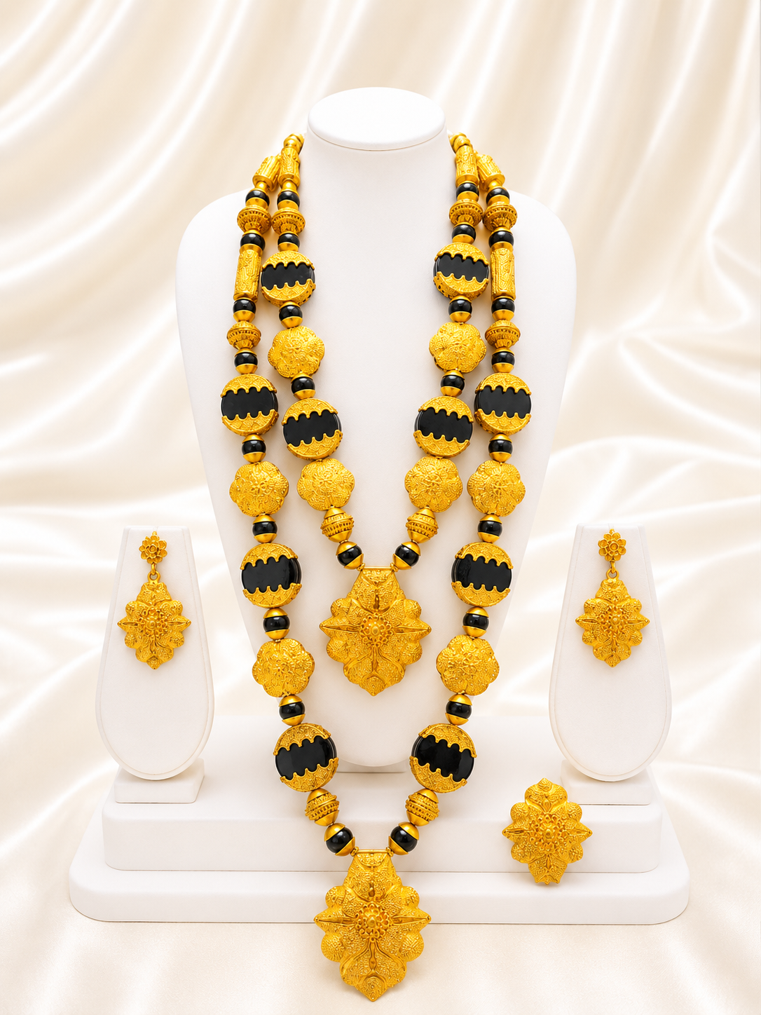 Ngalam Necklace 0035