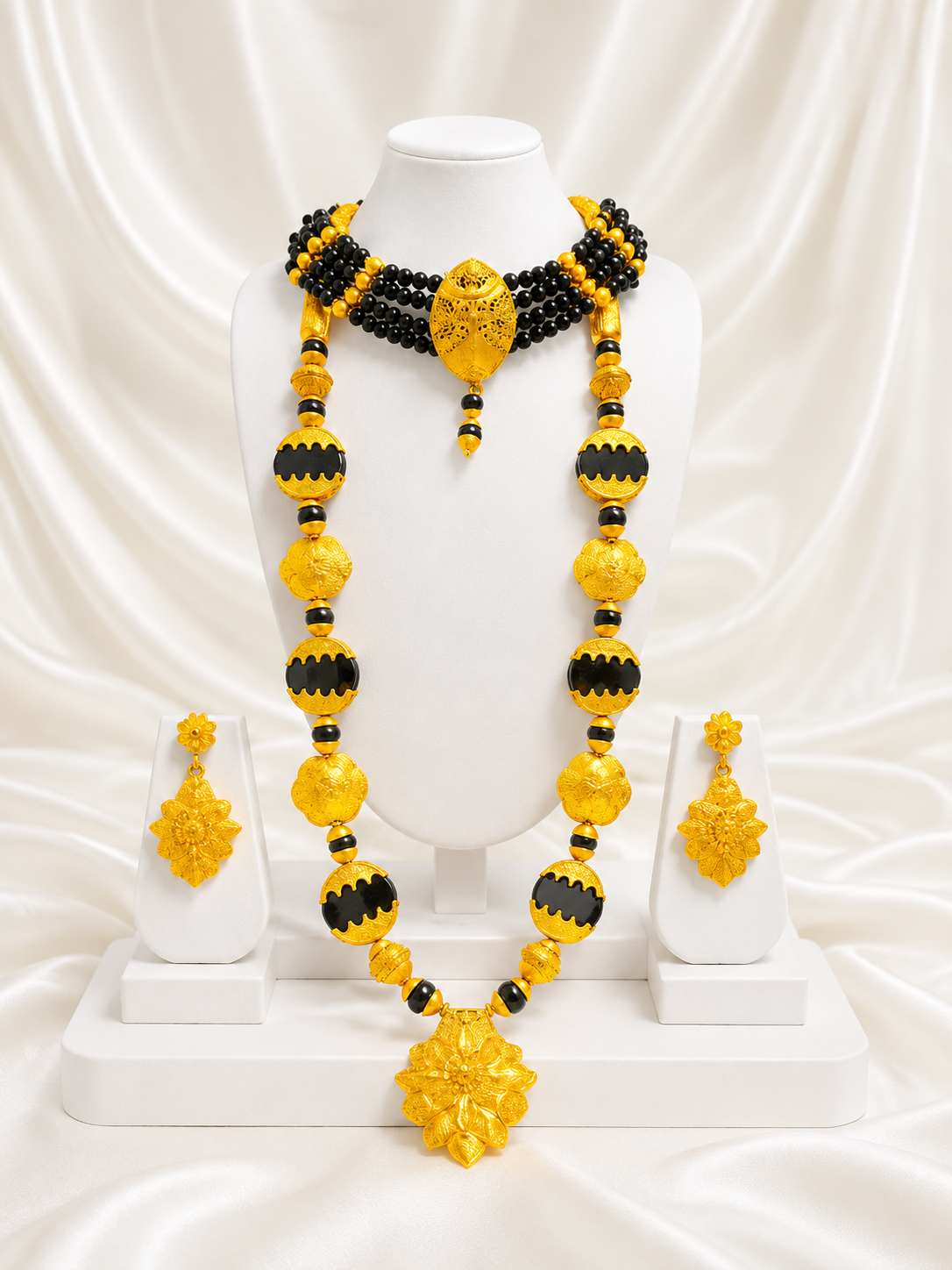 Ngalam Necklace 0019