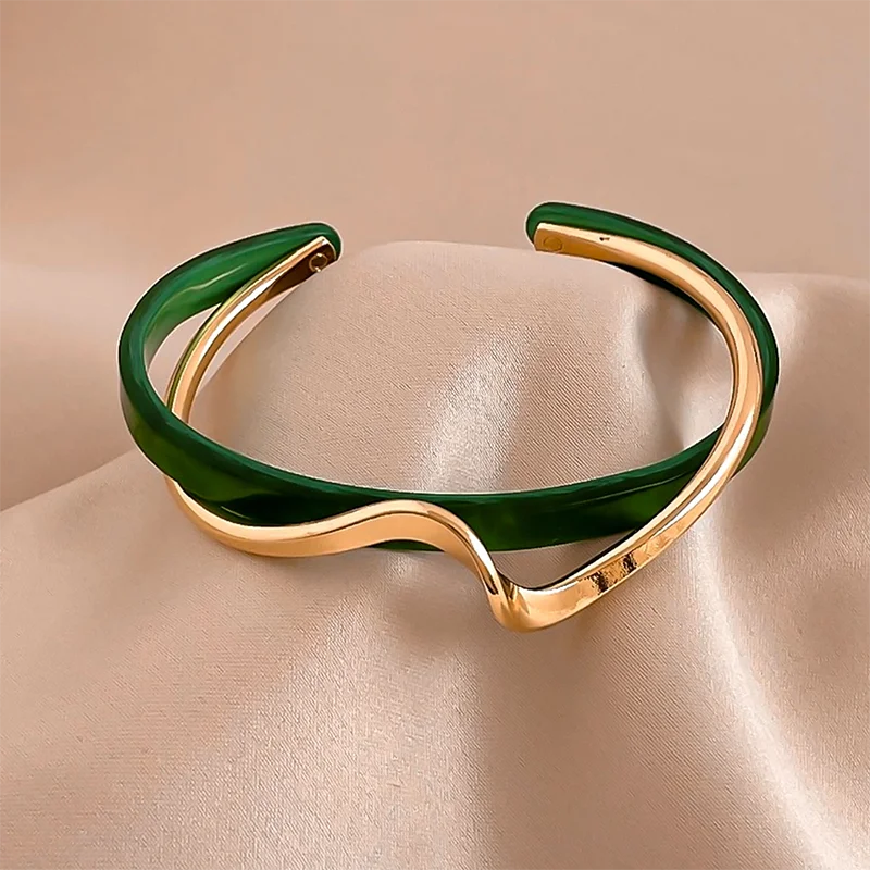 White Acrylic Geometric C-Shape Open Bangle Bracelet for Women – Minimalist Metal Cuff Bracelet, Modern Fashion Jewellery Gift