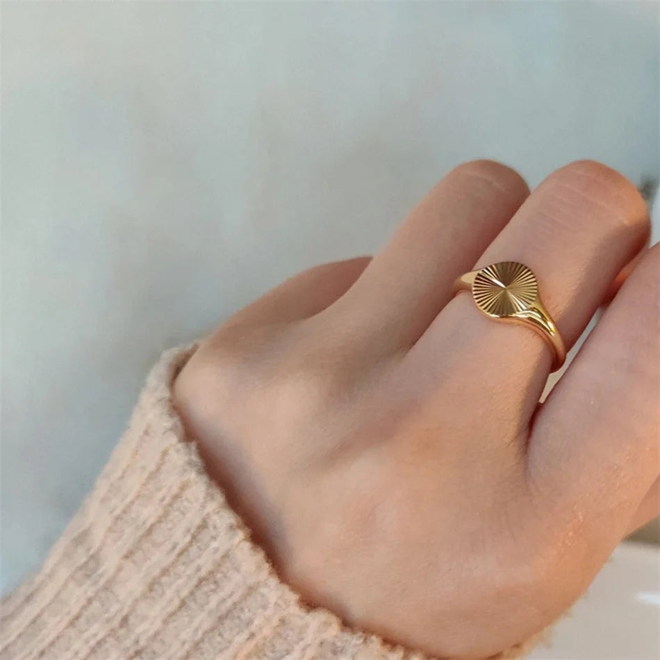 316L Stainless Steel Fashion Ring – Durable, Non-Fading Band for Women