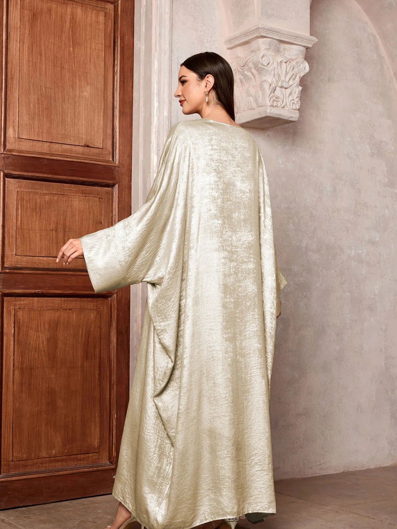 Luxury Satin Batwing Abaya Kimono – Shiny Open Front Maxi Kaftan for Ramadan, Eid & Evening Wear