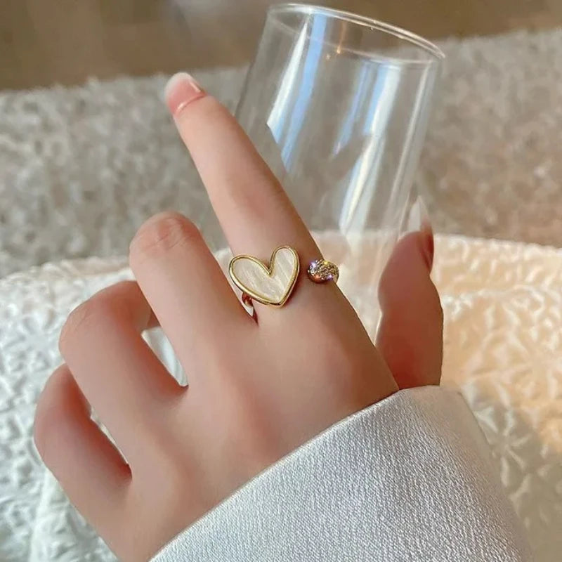 Elariah Adjustable Heart Ring for Women – Vintage Zircon & Pearl Butterfly Cocktail Ring | Romantic Wedding & Party Jewelry Gift