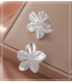 Unift Vintage Flower Stud Earrings for Women – Bohemian 14K Gold-Plated Stainless Steel Statement Jewelry