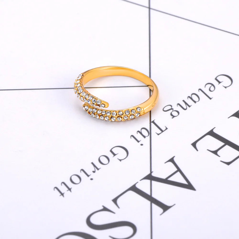 JeeMango Double Circle Stainless Steel Ring for Women – 18K Gold Plated, Waterproof, Trendy Fashion Jewelry