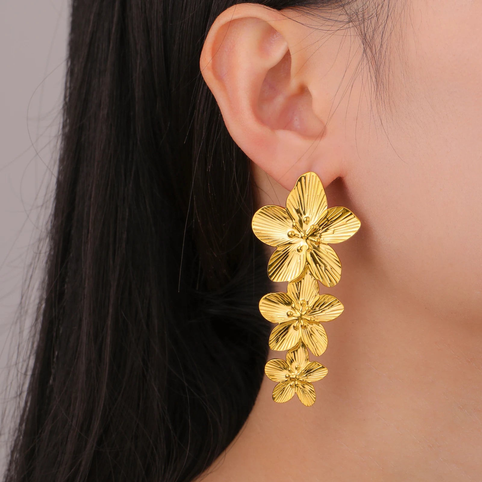 Unift Vintage Flower Stud Earrings for Women – Bohemian 14K Gold-Plated Stainless Steel Statement Jewelry
