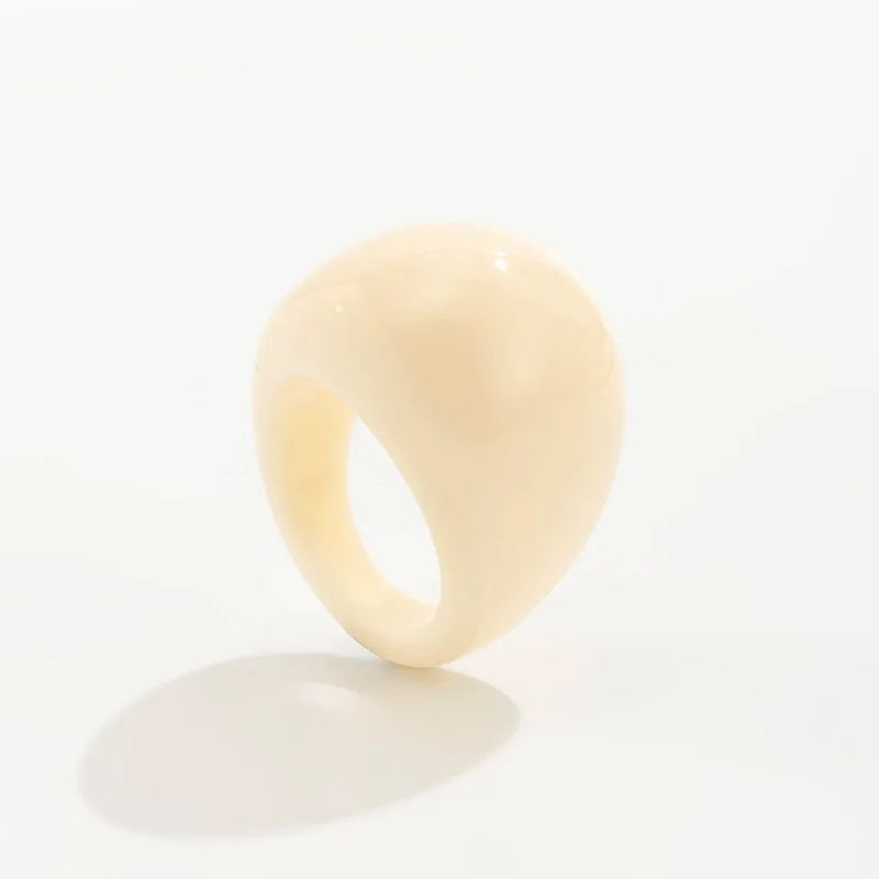 Vintage Irregular Acrylic Resin Ring for Women – Boho Geometric Statement Ring, Smooth Aesthetic Fashion Jewelry