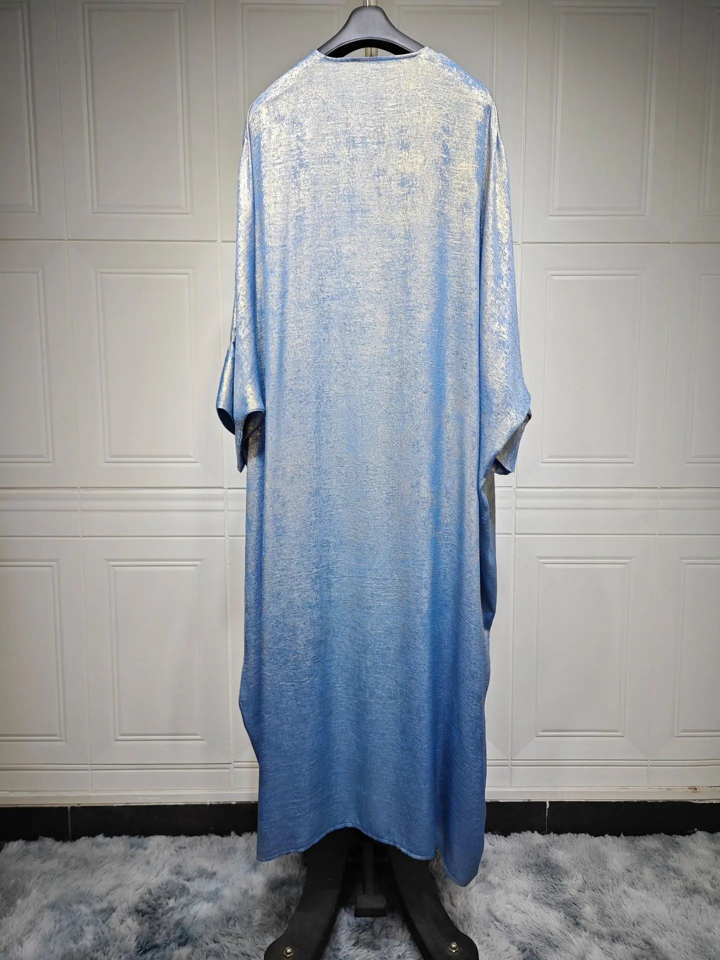 Luxury Satin Batwing Abaya Kimono – Shiny Open Front Maxi Kaftan for Ramadan, Eid & Evening Wear