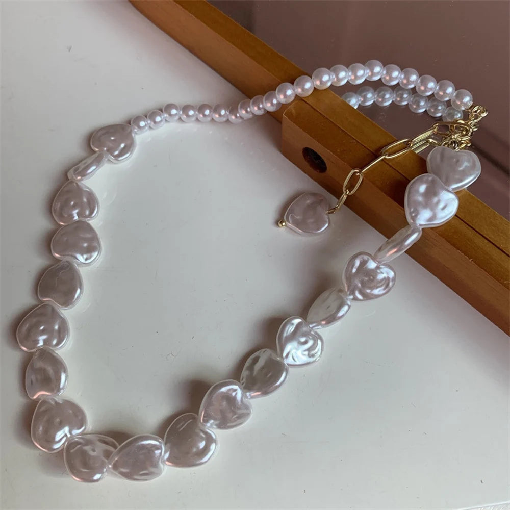 Elegant Irregular Pearl Multi-Layer Necklace with Heart Pendant – Classic Choker Jewelry for Women