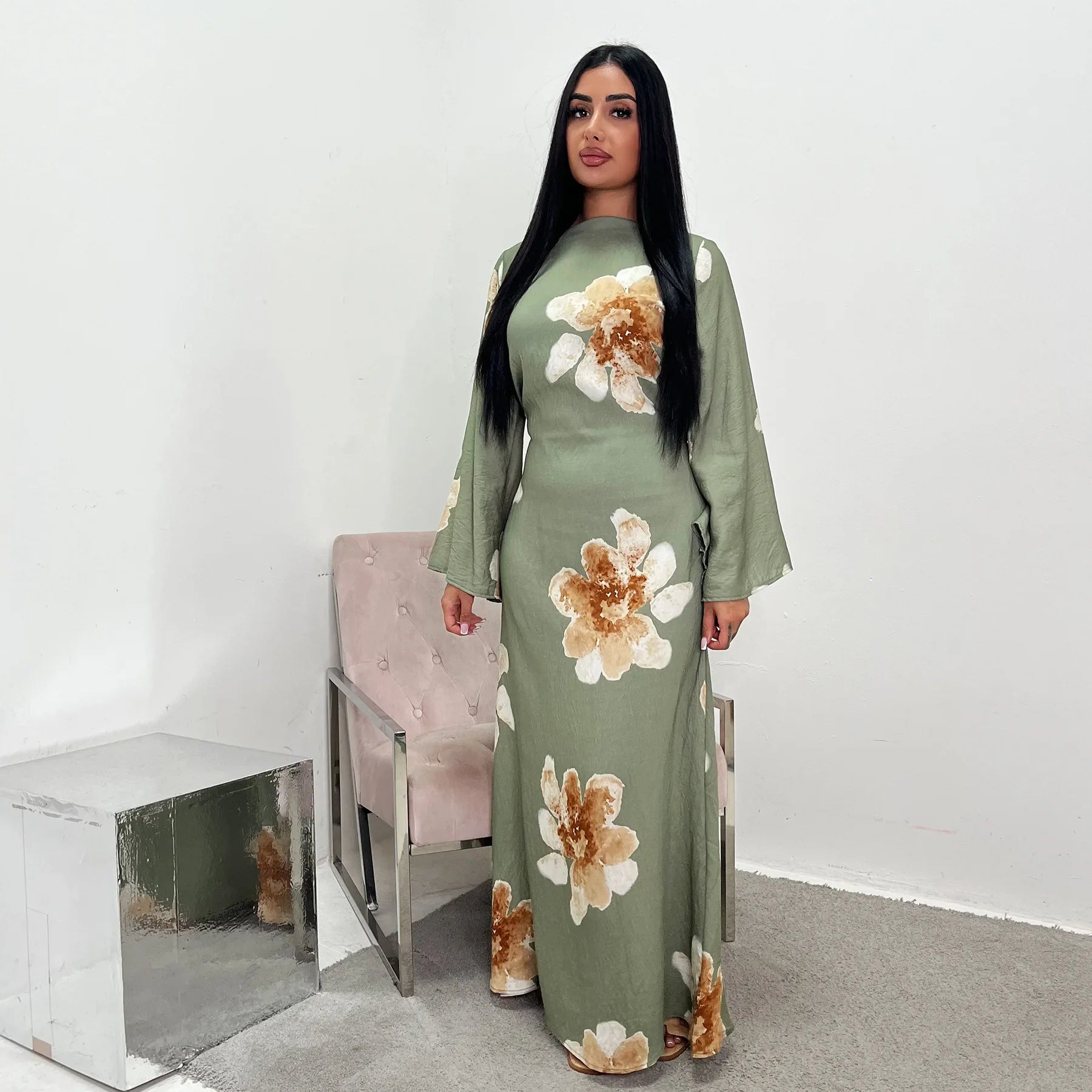 Elariah Arabesque Floral Bell Sleeve Abaya Dress – Elegant Modest Maxi Kaftan for Eid, Ramadan & Occasion Wear