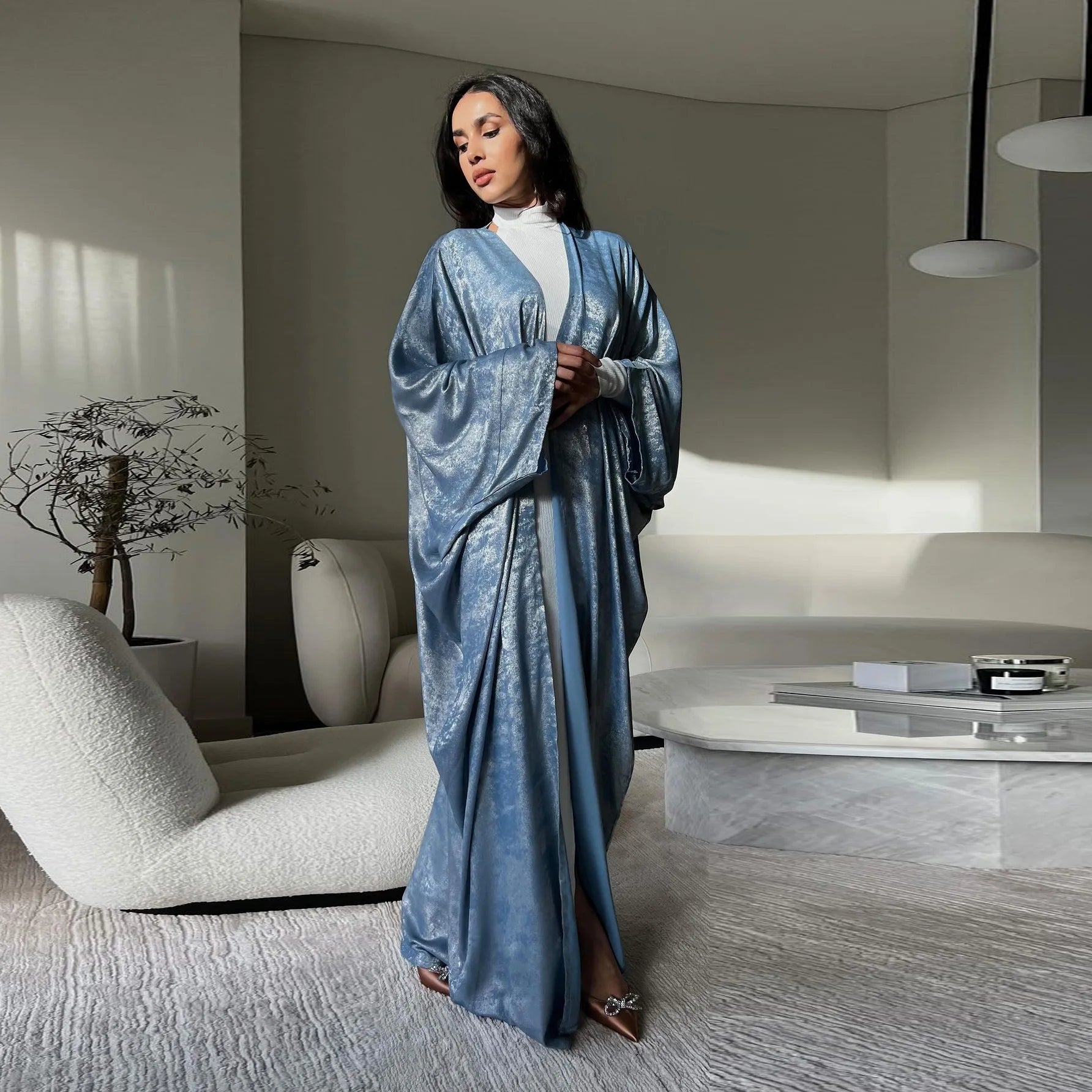 Luxury Satin Batwing Abaya Kimono – Shiny Open Front Maxi Kaftan for Ramadan, Eid & Evening Wear