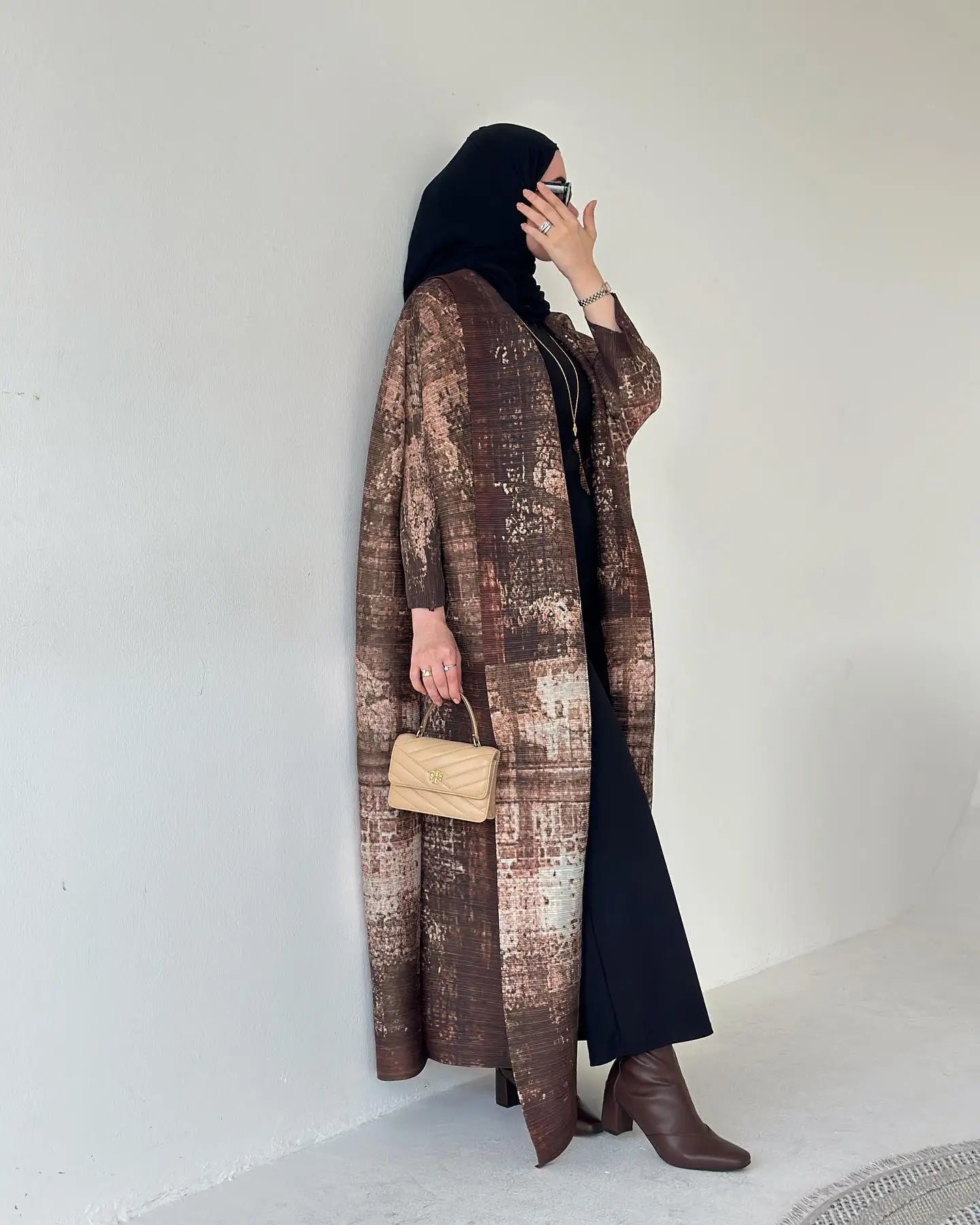 Elariah Retro Printed Pleated Abaya Coat – Belted Chiffon Maxi Modest Windbreaker Jacket for Women (One Size)
